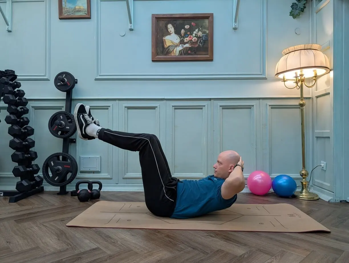 Crunches richtig ausführen - saubere Kontraktion der Bauchmuskulatur